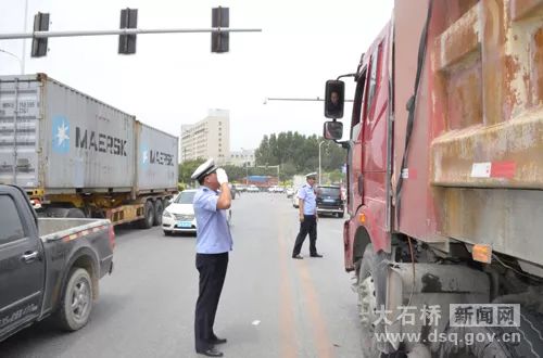 南樓環(huán)境污染治理見成效 貨運車輛不再揚塵擾民